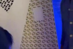 名场面！老詹此前为躲几个跟着他的女人，走了反向的电梯下楼